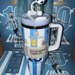 Stanley Blue, White & Gold Argentina-Themed Quencher Tumbler